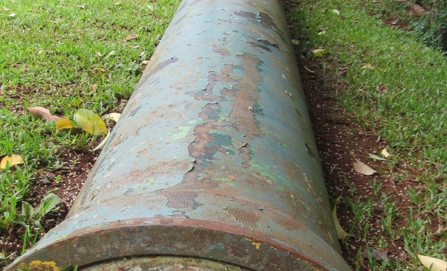 Sanepar investe R$ 40 milhões no abastecimento de Pato Branco. A estação vai tratar 22,8 milhões de litros de água e o sistema vai ter capacidade ampliada para armazenar 13,9 milhões de litros . Na foto, rede que transporta a água da captação do Rio Pato Branco está sendo duplicada. - Pato Branco, 21/01/2019 - Foto: Divulgação Sanepar