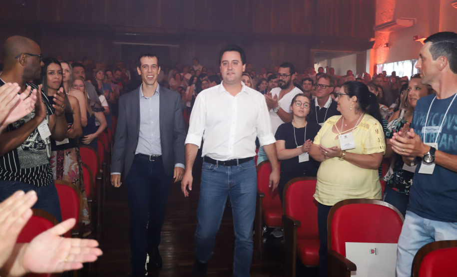 Governador Carlos Massa Ratinho Junior participa do Seminário Aprendizagem em Foco  2019. O evento é organizado pela Secretaria de Estado da Educação e direcionado aos diretores das 2,1 mil escolas estaduais, chefes dos Núcleos Regionais de Educação e coordenadores pedagógicos das regionais. O seminário acontece no Centro de Capacitação de Faxinal do Céu, no município de Pinhão (Centro-Sul).  -  Faxinal do Céu, Pinhão, 22/01/2019  -  Foto: Rodrigo Félix Leal