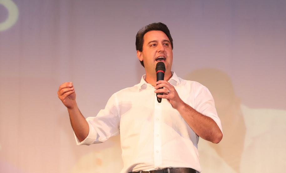 Governador Carlos Massa Ratinho Junior participa do Seminário Aprendizagem em Foco ? 2019. O evento é organizado pela Secretaria de Estado da Educação e direcionado aos diretores das 2,1 mil escolas estaduais, chefes dos Núcleos Regionais de Educação e coordenadores pedagógicos das regionais. O seminário acontece no Centro de Capacitação de Faxinal do Céu, no município de Pinhão (Centro-Sul).  -  Faxinal do Céu, Pinhão, 22/01/2019  -  Foto: Rodrigo Félix Leal