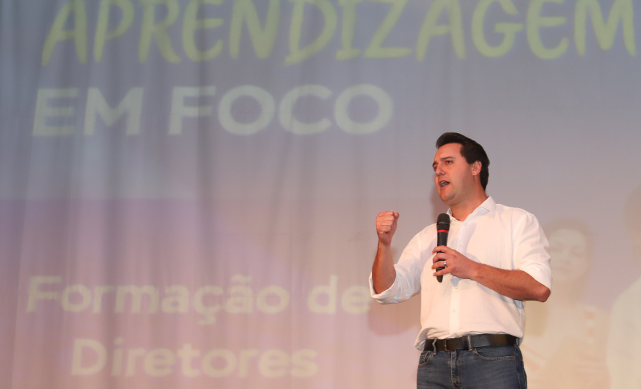 Governador Carlos Massa Ratinho Junior participa do Seminário Aprendizagem em Foco  2019. O evento é organizado pela Secretaria de Estado da Educação e direcionado aos diretores das 2,1 mil escolas estaduais, chefes dos Núcleos Regionais de Educação e coordenadores pedagógicos das regionais. O seminário acontece no Centro de Capacitação de Faxinal do Céu, no município de Pinhão (Centro-Sul).  -  Faxinal do Céu, Pinhão, 22/01/2019  -  Foto: Rodrigo Félix Leal