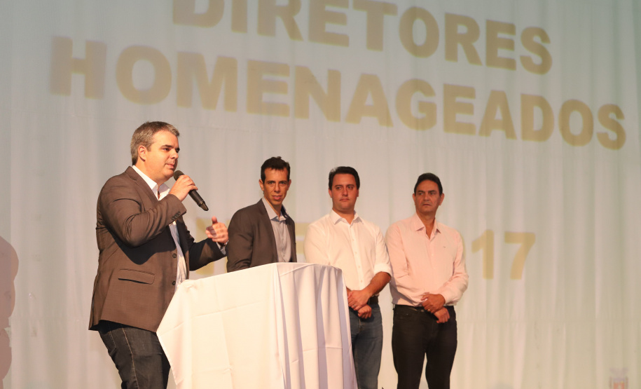 Governador Carlos Massa Ratinho Junior participa do Seminário Aprendizagem em Foco ? 2019. O evento é organizado pela Secretaria de Estado da Educação e direcionado aos diretores das 2,1 mil escolas estaduais, chefes dos Núcleos Regionais de Educação e coordenadores pedagógicos das regionais. O seminário acontece no Centro de Capacitação de Faxinal do Céu, no município de Pinhão (Centro-Sul).  -  Faxinal do Céu, Pinhão, 22/01/2019  -  Foto: Rodrigo Félix Leal