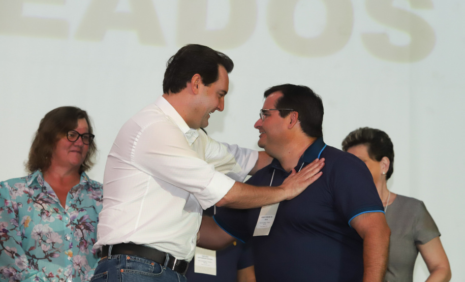 Governador Carlos Massa Ratinho Junior participa do Seminário Aprendizagem em Foco ? 2019. O evento é organizado pela Secretaria de Estado da Educação e direcionado aos diretores das 2,1 mil escolas estaduais, chefes dos Núcleos Regionais de Educação e coordenadores pedagógicos das regionais. O seminário acontece no Centro de Capacitação de Faxinal do Céu, no município de Pinhão (Centro-Sul).  -  Faxinal do Céu, Pinhão, 22/01/2019  -  Foto: Rodrigo Félix Leal