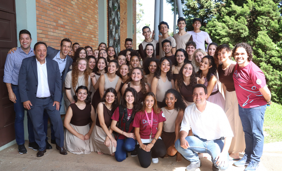 Governador Carlos Massa Ratinho Junior participa do Seminário Aprendizagem em Foco ? 2019. O evento é organizado pela Secretaria de Estado da Educação e direcionado aos diretores das 2,1 mil escolas estaduais, chefes dos Núcleos Regionais de Educação e coordenadores pedagógicos das regionais. O seminário acontece no Centro de Capacitação de Faxinal do Céu, no município de Pinhão (Centro-Sul).  -  Faxinal do Céu, Pinhão, 22/01/2019  -  Foto: Rodrigo Félix Leal
