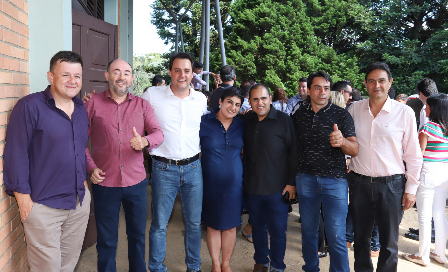 Governador Carlos Massa Ratinho Junior participa do Seminário Aprendizagem em Foco ? 2019. O evento é organizado pela Secretaria de Estado da Educação e direcionado aos diretores das 2,1 mil escolas estaduais, chefes dos Núcleos Regionais de Educação e coordenadores pedagógicos das regionais. O seminário acontece no Centro de Capacitação de Faxinal do Céu, no município de Pinhão (Centro-Sul).  -  Faxinal do Céu, Pinhão, 22/01/2019  -  Foto: Rodrigo Félix Leal