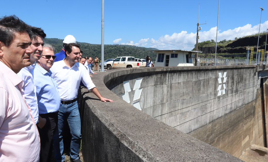 Governador Carlos Massa Ratinho Junior, acompanhado do presidente da Copel, Daniel Pimentel, visita a Usina Governador Bento Munhoz da Rocha Netto (Foz do Areia), no município de Pinhão - Pinhão, 22/01/2019 - Foto: Rodrigo Félix Leal