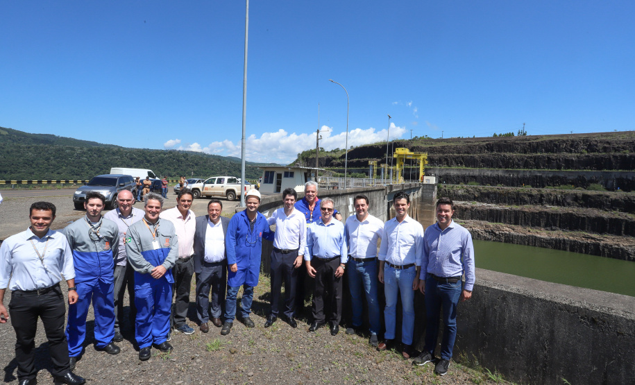Governador Carlos Massa Ratinho Junior, acompanhado do presidente da Copel, Daniel Pimentel, visita a Usina Governador Bento Munhoz da Rocha Netto (Foz do Areia), no município de Pinhão - Pinhão, 22/01/2019 - Foto: Rodrigo Félix Leal