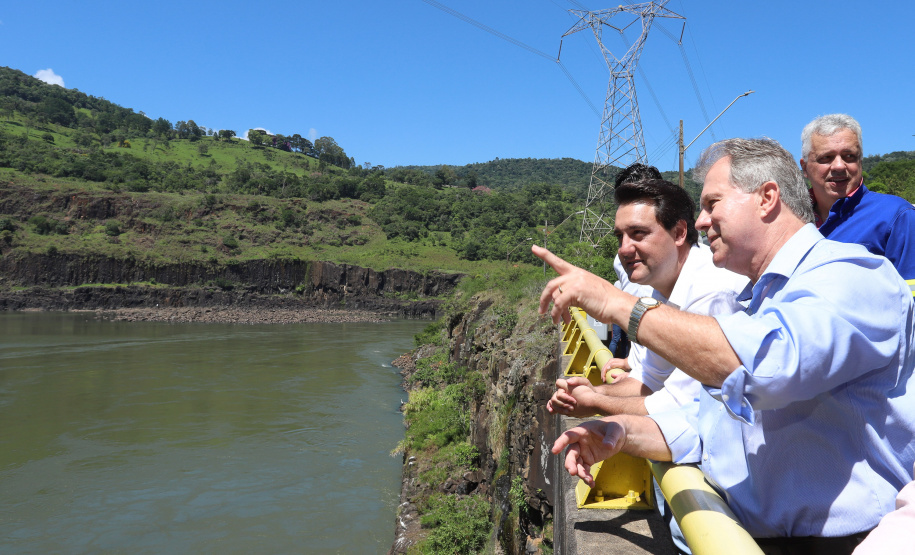 Governador Carlos Massa Ratinho Junior, acompanhado do presidente da Copel, Daniel Pimentel, visita a Usina Governador Bento Munhoz da Rocha Netto (Foz do Areia), no município de Pinhão - Pinhão, 22/01/2019 - Foto: Rodrigo Félix Leal