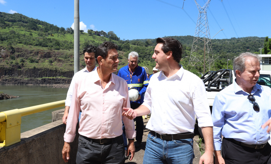 Governador Carlos Massa Ratinho Junior, acompanhado do presidente da Copel, Daniel Pimentel, visita a Usina Governador Bento Munhoz da Rocha Netto (Foz do Areia), no município de Pinhão - Pinhão, 22/01/2019 - Foto: Rodrigo Félix Leal