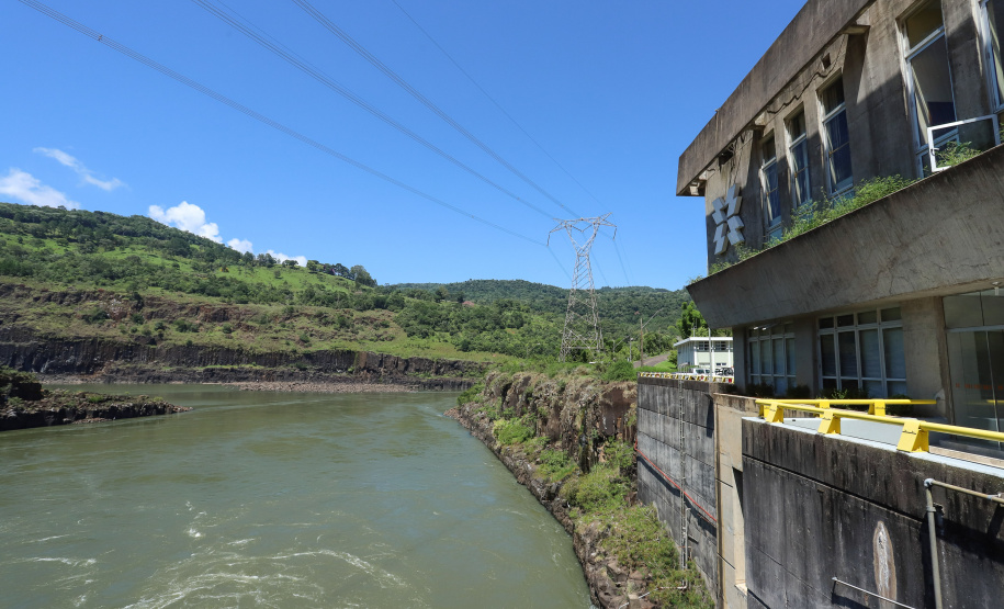 Governador Carlos Massa Ratinho Junior, acompanhado do presidente da Copel, Daniel Pimentel, visita a Usina Governador Bento Munhoz da Rocha Netto (Foz do Areia), no município de Pinhão - Pinhão, 22/01/2019 - Foto: Rodrigo Félix Leal