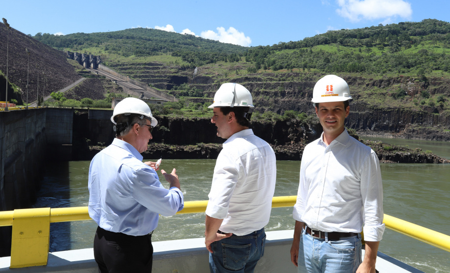 Governador Carlos Massa Ratinho Junior, acompanhado do presidente da Copel, Daniel Pimentel, visita a Usina Governador Bento Munhoz da Rocha Netto (Foz do Areia), no município de Pinhão - Pinhão, 22/01/2019 - Foto: Rodrigo Félix Leal