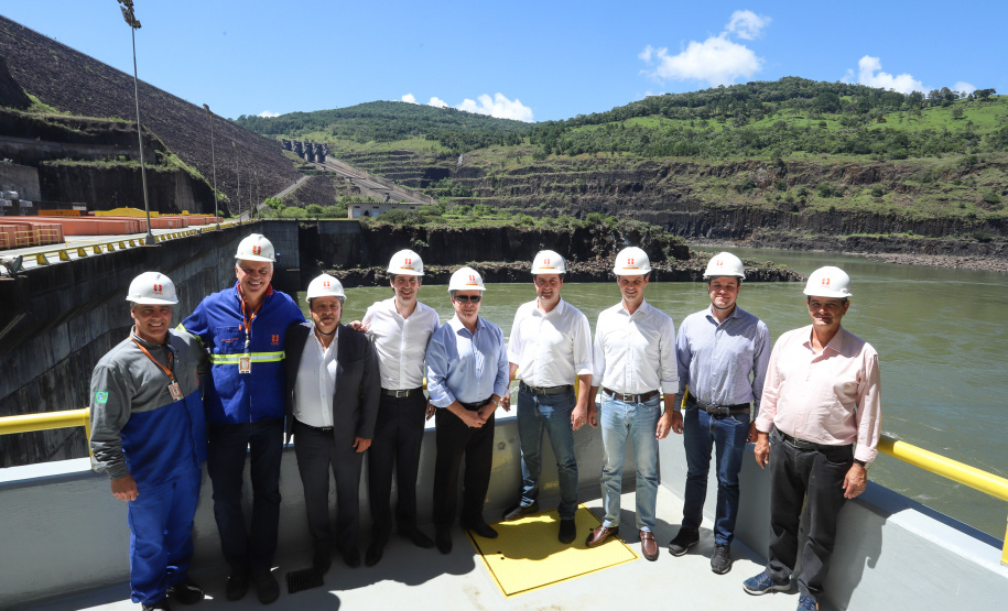 Governador Carlos Massa Ratinho Junior, acompanhado do presidente da Copel, Daniel Pimentel, visita a Usina Governador Bento Munhoz da Rocha Netto (Foz do Areia), no município de Pinhão - Pinhão, 22/01/2019 - Foto: Rodrigo Félix Leal