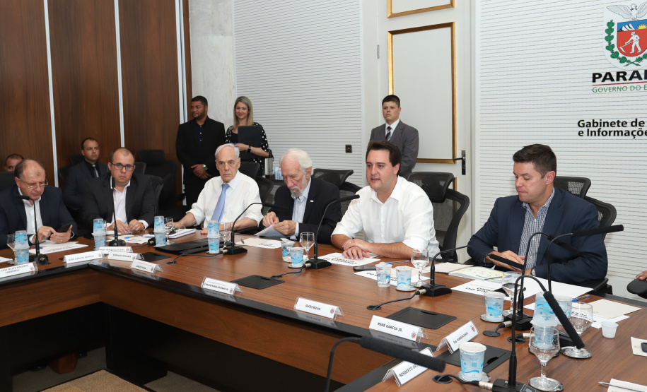 O governador Carlos Massa Ratinho Junior determinou a contratação de uma auditoria externa para avaliar as folhas de pagamento dos servidores ativos do Poder Executivo e inativos da Paranaprevidência (todos os Poderes). - Curitiba, 22/01/2019 - Foto: Rodrigo Félix Leal