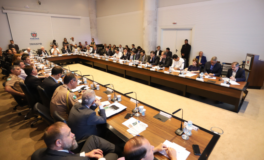 O governador Carlos Massa Ratinho Junior determinou a contratação de uma auditoria externa para avaliar as folhas de pagamento dos servidores ativos do Poder Executivo e inativos da Paranaprevidência (todos os Poderes). - Curitiba, 22/01/2019 - Foto: Rodrigo Félix Leal