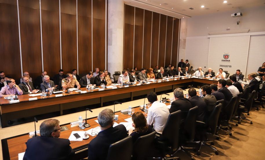 O governador Carlos Massa Ratinho Junior determinou a contratação de uma auditoria externa para avaliar as folhas de pagamento dos servidores ativos do Poder Executivo e inativos da Paranaprevidência (todos os Poderes). - Curitiba, 22/01/2019 - Foto: Rodrigo Félix Leal