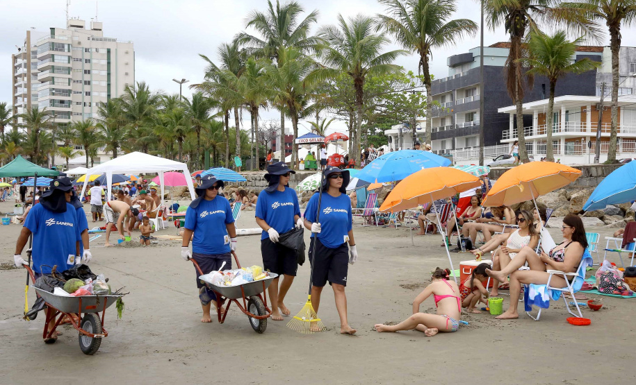 321 toneladas de lixo foram retiradas das praias - Foto:Jaelson Lucas / ANPr