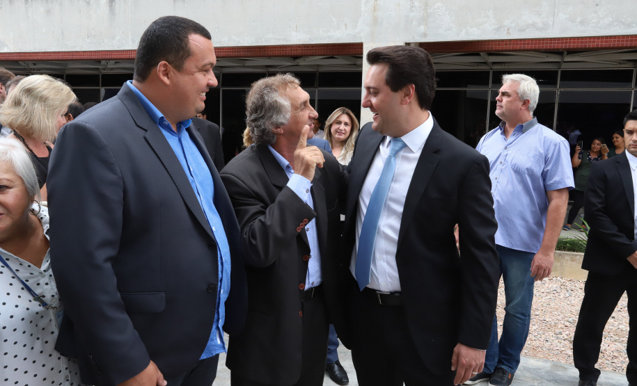 O governador Carlos Massa Ratinho Junior afirmou nesta quarta-feira (23), na solenidade de comemoração pelos 56 anos da Sanepar e de posse da nova diretoria, que a missão da empresa é avançar em oferta de água e sistema de esgoto, chegando a localidades que ainda não contam com estes serviços.Foto: Rodrigo Felix Leal/ANPr