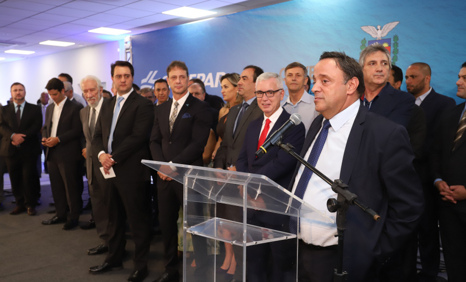 O governador Carlos Massa Ratinho Junior afirmou nesta quarta-feira (23), na solenidade de comemoração pelos 56 anos da Sanepar e de posse da nova diretoria, que a missão da empresa é avançar em oferta de água e sistema de esgoto, chegando a localidades que ainda não contam com estes serviços.Foto: Rodrigo Felix Leal/ANPr