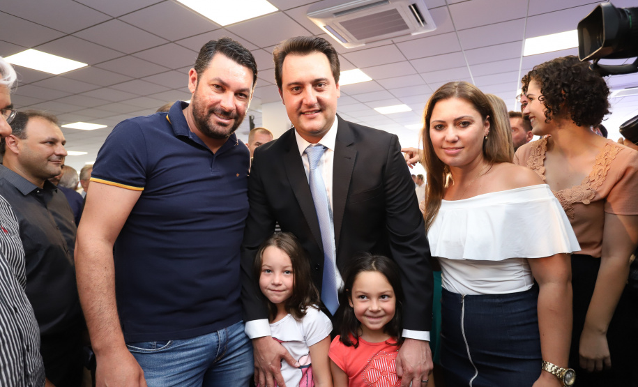 O governador Carlos Massa Ratinho Junior afirmou nesta quarta-feira (23), na solenidade de comemoração pelos 56 anos da Sanepar e de posse da nova diretoria, que a missão da empresa é avançar em oferta de água e sistema de esgoto, chegando a localidades que ainda não contam com estes serviços.Foto: Rodrigo Felix Leal/ANPr