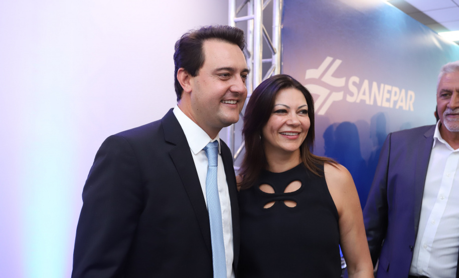 O governador Carlos Massa Ratinho Junior afirmou nesta quarta-feira (23), na solenidade de comemoração pelos 56 anos da Sanepar e de posse da nova diretoria, que a missão da empresa é avançar em oferta de água e sistema de esgoto, chegando a localidades que ainda não contam com estes serviços.Foto: Rodrigo Felix Leal/ANPr