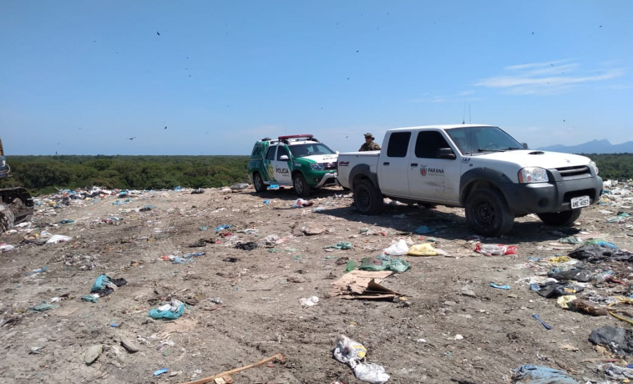 Nos primeiros 30 dias de Operação Verão, o Instituto Ambiental do Paraná (IAP) vem promovendo atividades ambientais lúdicas e educativas aos veranistas que estão no Litoral e também no Interior do Estado. As ações são realizadas em parceria com a Secretaria de Estado do Desenvolvimento Ambiental e Turismo, o Instituto das Águas e o Batalhão da Polícia Ambiental Força Verde. Foto: Divulgação/SEMA