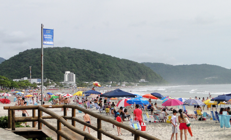 Nos primeiros 30 dias de Operação Verão, o Instituto Ambiental do Paraná (IAP) vem promovendo atividades ambientais lúdicas e educativas aos veranistas que estão no Litoral e também no Interior do Estado. As ações são realizadas em parceria com a Secretaria de Estado do Desenvolvimento Ambiental e Turismo, o Instituto das Águas e o Batalhão da Polícia Ambiental Força Verde. Foto: Divulgação/SEMA