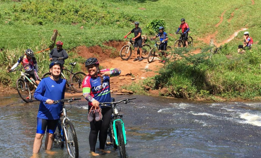 Além das conhecidas caminhadas internacionais da natureza, o Instituto Paranaense deAssistência Técnica e Extensão Rural (Emater-PR), em parceria com o Instituto AndaBrasil, também coordena no Paraná as pedaladas da natureza. Na foto, imagens do percurso natureza e produção rural em Ribeirão Claro - Foto: Divulgação Emater
