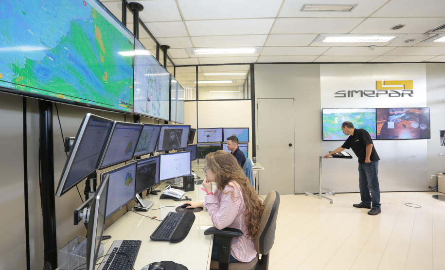 O Governo do Estado fará um contrato de gestão com o Sistema Meteorológico do Paraná (Simepar) para avaliar a situação das 461 barragens existentes no território paranaense. - Curitiba, 28/01/2019 -   Foto:Jaelson Lucas / ANPr