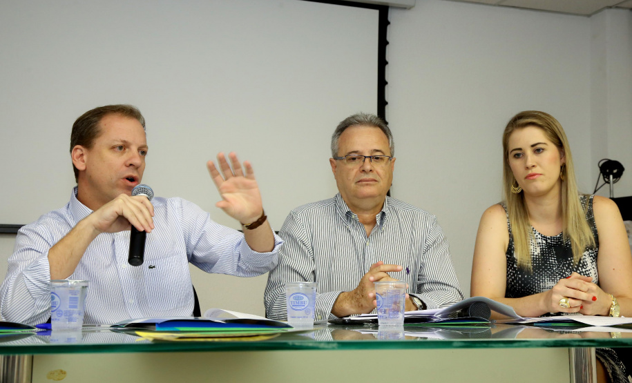Coletiva de imprensa sobre o enfrentamento da febre amarela no Paraná. Na foto, e/d: Nestor Werner, diretor geral da Secretaria estadual da Saúde; João Crivelaro, da Superintendência em Vigilância à Saúde e Monique Costa, da Superintendência de Atenção à Saúde. - Curitiba, 30/01/2019 - Foto: Jaelson Lucas/anpr