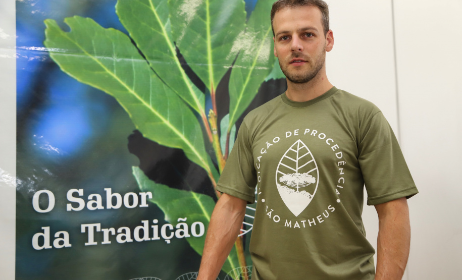 O Paraná é o terceiro estado brasileiro com o maior número de produtos certificados ou em processo de certificação de Indicação Geográfica. Na foto, Heliton Lugarini, presidente da Associação dos Amigos da Erva-mate. Foto:José Fernando Ogura/ANPr