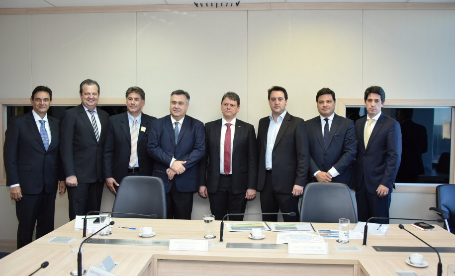 Ministro da Infraestrutura, Tarcísio Gomes de Freitas, recebe o Governador do Estado do Paraná, Carlos Massa Ratinho Júnior - 30/01/2019 - Foto: Alberto Ruy/MInfra