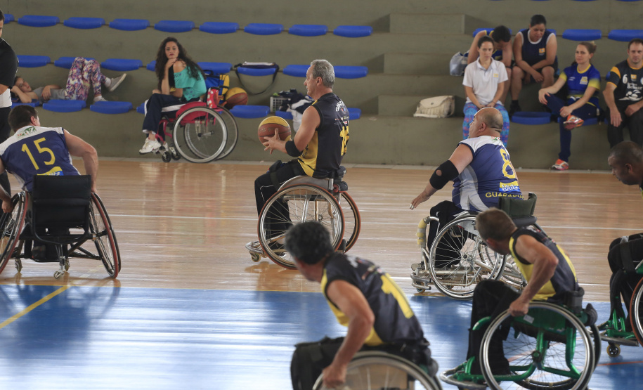 Este ano haverá 160 dias de competições esportivas realizadas pelo Governo do Paraná, em 118 sedes. Ao todo, serão seis organizadas diretamente pelo governo: Jogos Abertos, da Juventude, Escolares, Bom de Bola, Universitários e Paradesportivos.  -  Curitiba, 31/01/2019  -  Arquivo ANPr