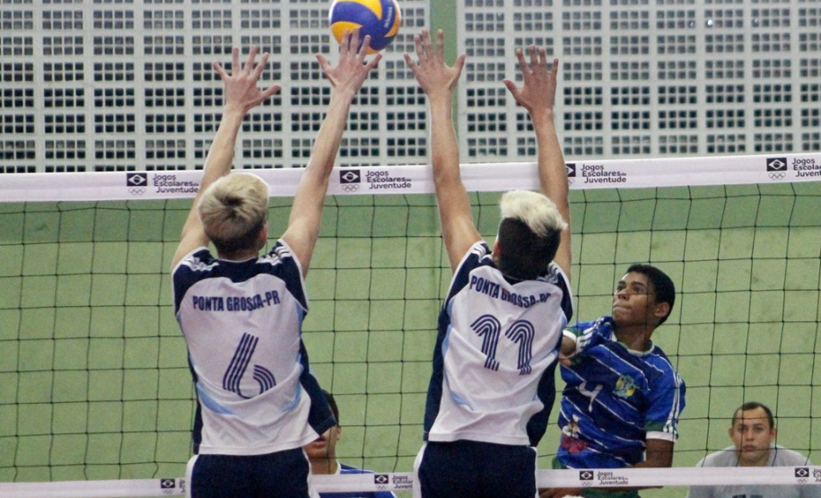 Este ano haverá 160 dias de competições esportivas realizadas pelo Governo do Paraná, em 118 sedes. Ao todo, serão seis organizadas diretamente pelo governo: Jogos Abertos, da Juventude, Escolares, Bom de Bola, Universitários e Paradesportivos.  -  Curitiba, 31/01/2019  -  Arquivo ANPr