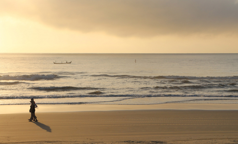ArraMais de 80% dos afogamentos ocorrem em áreas em que há corrente de retorno. O Corpo de Bombeiros do Paraná alerta que esse fenômeno é um perigo difícil de ser identificado pelos banhistas. No Litoral do Estado; esses pontos estão geralmente demarcados com placas de perigo colocadas pelos guarda-vidas  -   Operação Verão; 01/02/2019; -; Foto: Divulgação PMPr