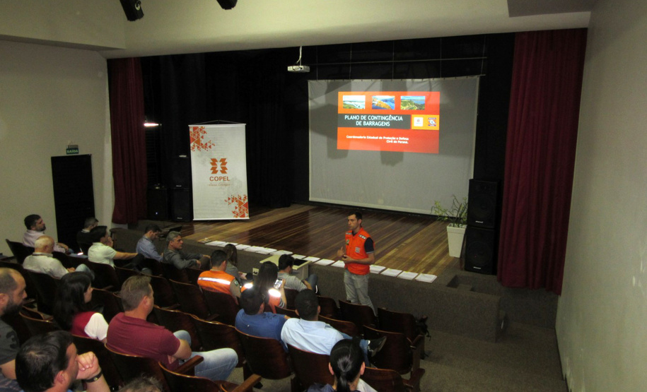 A Coordenadoria de Proteção e Defesa Civil do Paraná elaborou um modelo de Plano de Contingência Municipal de Barragens para orientar gestores das cidades incluídas em áreas de impacto direto em caso de acidentes de barragens. A iniciativa é pioneira no Brasil. Integram a lista 65 municípios paranaenses, que abrigam barragens para uso de geração de energia.   -  Curitiba, 01/02/2019  -  Foto:  Divulgação Copel