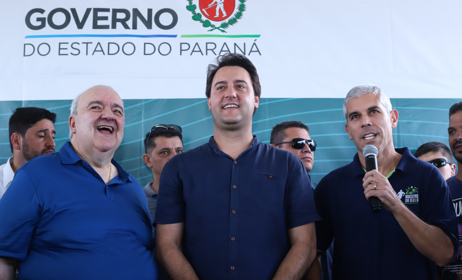 O governador Carlos Massa Ratinho Junior e o prefeito de Curitiba, Rafael Greca, inauguraram neste sábado (02) um parque esportivo no Bairro Novo. A estrutura conta com quadra de futebol com grama sintética, pista de skate com oito obstáculos e quadra poliesportiva. Curitiba,02/02/2019   -  Foto: Rodrigo Félix Leal/ANPr