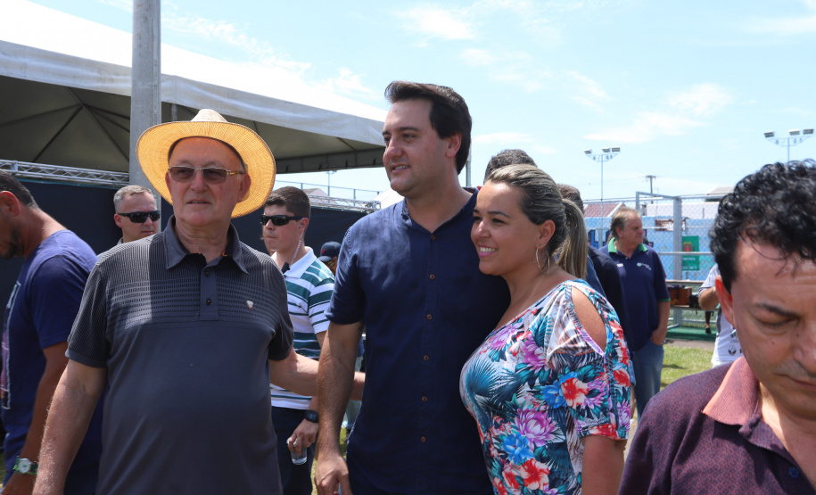 O governador Carlos Massa Ratinho Junior e o prefeito de Curitiba, Rafael Greca, inauguraram neste sábado (02) um parque esportivo no Bairro Novo. A estrutura conta com quadra de futebol com grama sintética, pista de skate com oito obstáculos e quadra poliesportiva. Curitiba,02/02/2019   -  Foto: Rodrigo Félix Leal/ANPr