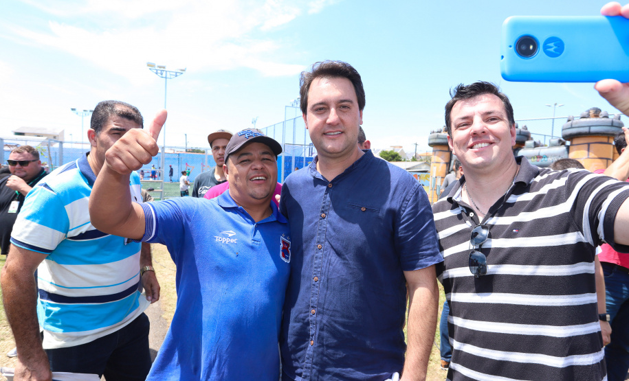 O governador Carlos Massa Ratinho Junior e o prefeito de Curitiba, Rafael Greca, inauguraram neste sábado (02) um parque esportivo no Bairro Novo. A estrutura conta com quadra de futebol com grama sintética, pista de skate com oito obstáculos e quadra poliesportiva. Curitiba,02/02/2019   -  Foto: Rodrigo Félix Leal/ANPr