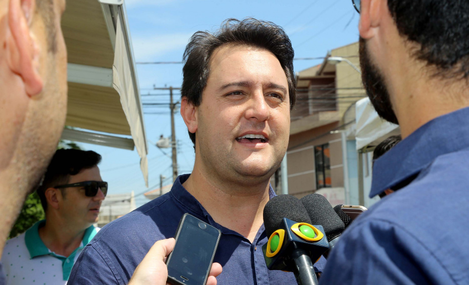 O governador Carlos Massa Ratinho Junior e o prefeito de Curitiba, Rafael Greca, inauguraram neste sábado (02) um parque esportivo no Bairro Novo. A estrutura conta com quadra de futebol com grama sintética, pista de skate com oito obstáculos e quadra poliesportiva. Curitiba,02/02/2019 Foto:Jaelson Lucas / ANPr