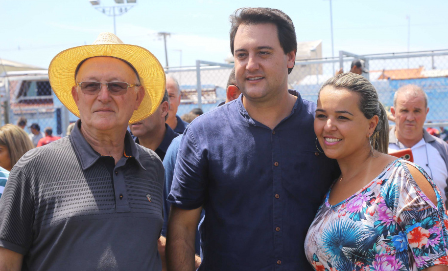 O governador Carlos Massa Ratinho Junior e o prefeito de Curitiba, Rafael Greca, inauguraram neste sábado (02) um parque esportivo no Bairro Novo. A estrutura conta com quadra de futebol com grama sintética, pista de skate com oito obstáculos e quadra poliesportiva. Curitiba,02/02/2019 Foto:Jaelson Lucas / ANPr