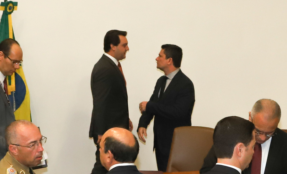 O governador Carlos Massa Ratinho Junior participou nesta segunda-feira (4), em Brasília, do lançamento do projeto de lei anticrime apresentado pelo ministro da Justiça e Segurança Pública, Sergio Moro. O governador colocou a estrutura do Estado à disposição para implantar as medidas no Paraná. - Brasília, 04/02/2019 - Foto: Rodrigo Félix Leal/ANPr