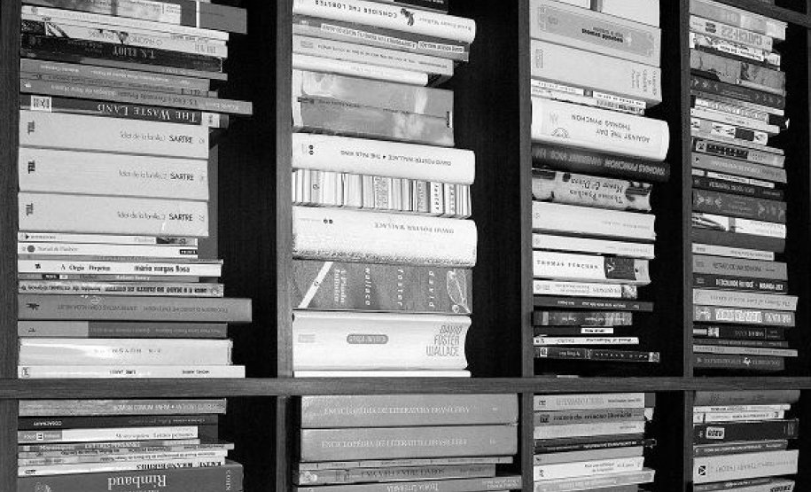 A Biblioteca Pública do Paraná está com inscrições abertas para o segundo módulo do curso de preservação de obras gerais – Capa dura: reaproveitamento e nova encadernação com gravação. Foto: BPP