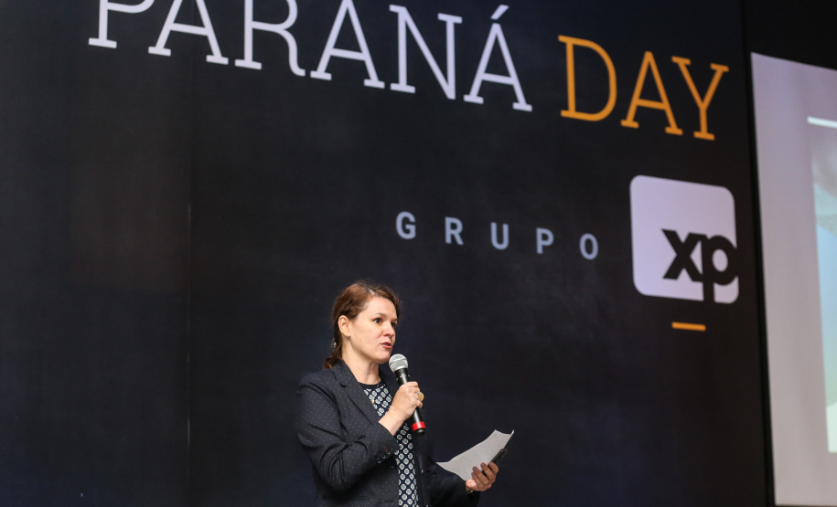 Ana Paula de Oliveira,  Consultora da Secretaria da Fazenda Paraná Day, evento realizado em Curitiba com a presença de mais de 100 investidores do País e do exterior. - Curitiba, 05/02/2019 -Foto: Geraldo Bubniak/ANPr