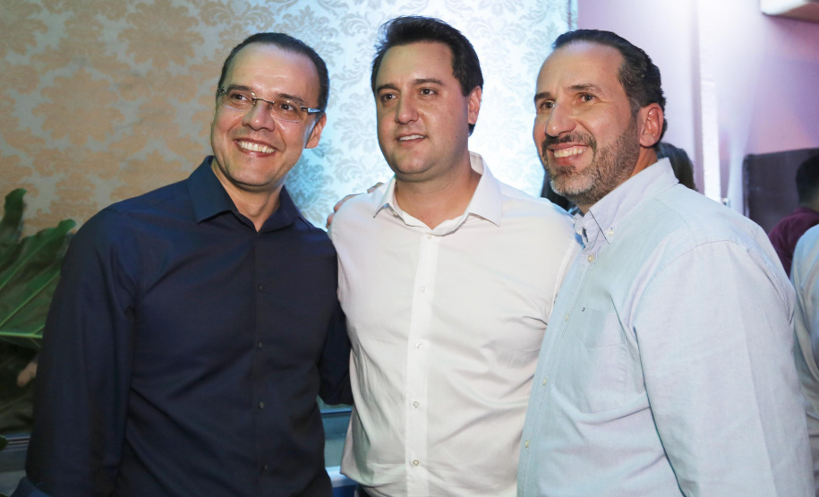 O governador Carlos Massa Ratinho Junior, participa do lançamento da 45ª Exposição Agropecuária, Industrial e Comercial de Umuarama. Presentes no evento: prefeito de Umuarama, Celso Luiz Pozzobom; presidente da Sociedade Rural, Milton Gaiari; secretário do Meio Ambiente, Márcio Nunes; secretário da Infraestrutura e Logística, Sandro Alex, deputados e demais autoridades  -  Umuarama, 05/02/2019  -  Foto: Arnaldo Alves/ANPr