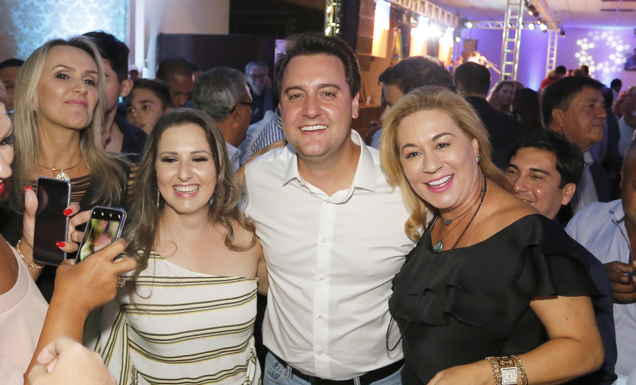 O governador Carlos Massa Ratinho Junior, participa do lançamento da 45ª Exposição Agropecuária, Industrial e Comercial de Umuarama. Presentes no evento: prefeito de Umuarama, Celso Luiz Pozzobom; presidente da Sociedade Rural, Milton Gaiari; secretário do Meio Ambiente, Márcio Nunes; secretário da Infraestrutura e Logística, Sandro Alex, deputados e demais autoridades  -  Umuarama, 05/02/2019  -  Foto: Arnaldo Alves/ANPr