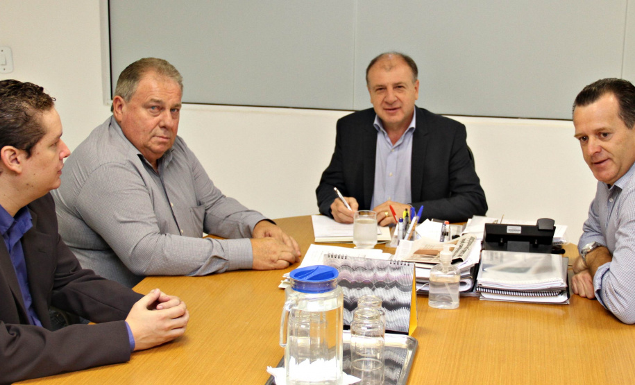 O município de Contenda, na Região Metropolitana de Curitiba, vai pavimentar as principais Ruas dos Jardins Planalto e São João, beneficiando diretamente 3 mil pessoas. Além disso, vai possibilitar a implantação de um melhor sistema de transporte coletivo local.  -  Curitiba, 06/02/2019  -  Foto: Divulgação SEDU