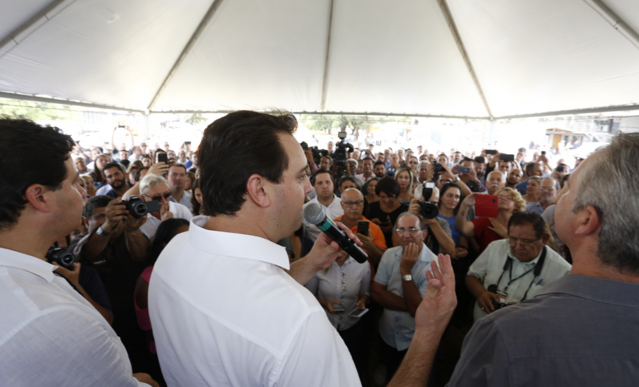 O governador Carlos Massa Ratinho Junior autoriza o início das obras de recuperação do Contorno Sul de Maringá (Noroeste). A obra será feita com recursos do Governo do Estado.  -  Maringá, 06/02/2019  -  Foto: Arnaldo Alves/ANPr