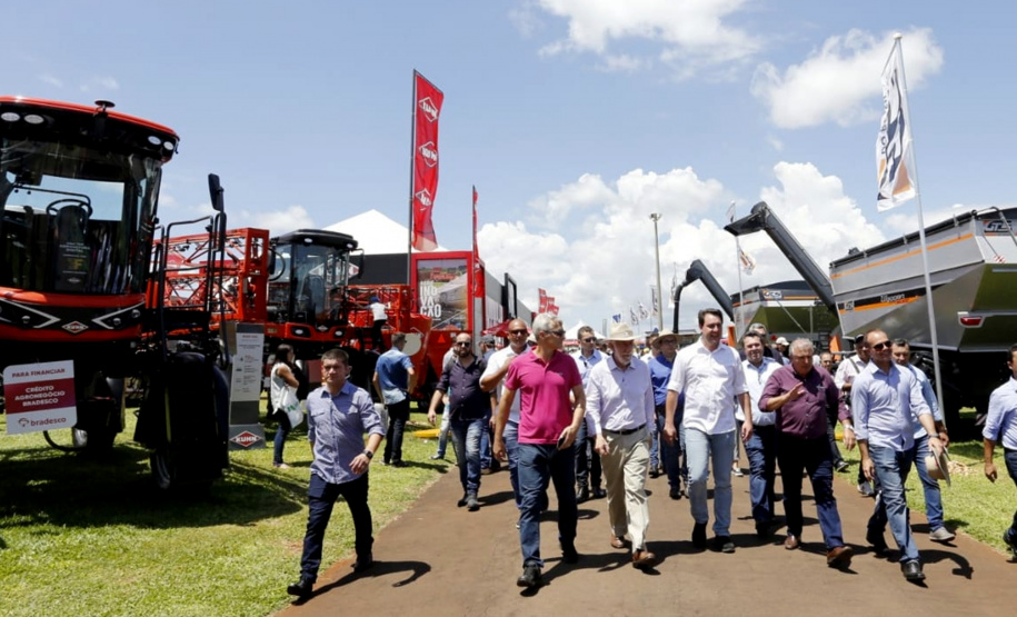 Governador Carlos Massa Ratinho Júnior visita estandes do Show Rural  -  Cascavel, 07/02/2019  -  Foto: Arnaldo Alves/ANPr