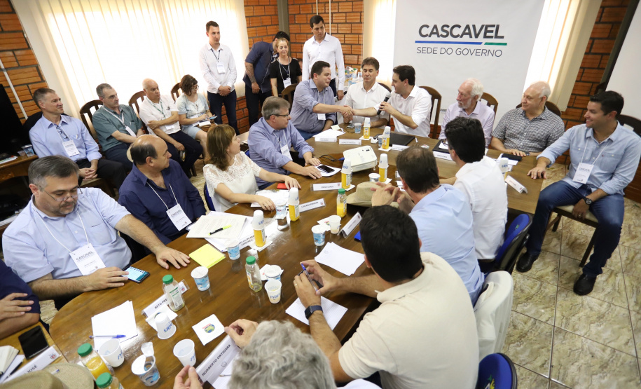 Governador Carlos Massa Ratinho Júnior coordena reunião do secretariado durante o Show Rural - Cascavel, 07/02/2019 - Foto: José Fernando Ogura/ANPr