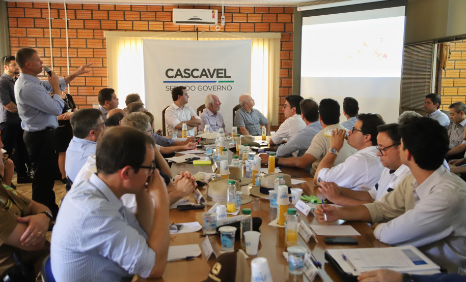 Governador Carlos Massa Ratinho Júnior coordena reunião do secretariado durante o Show Rural - Cascavel, 07/02/2019 - Foto: José Fernando Ogura/ANPr