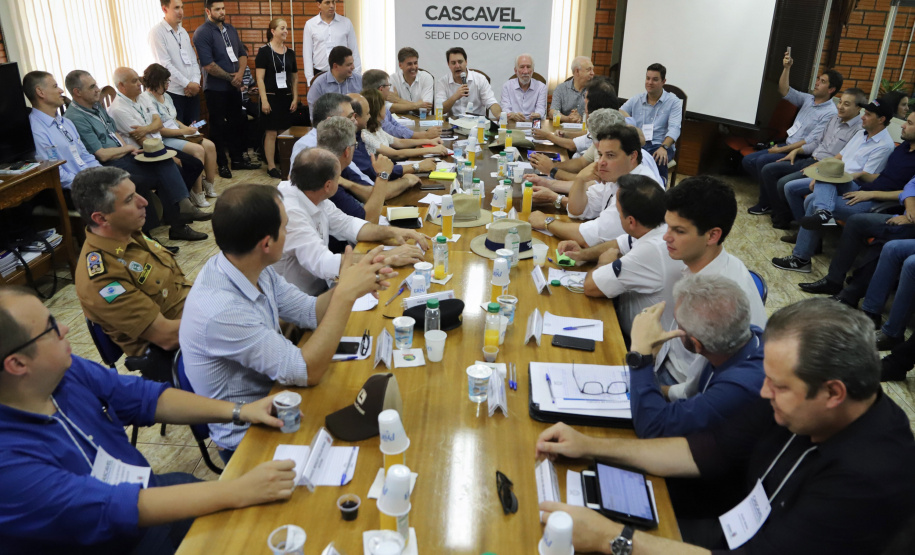 Governador Carlos Massa Ratinho Júnior coordena reunião do secretariado durante o Show Rural - Cascavel, 07/02/2019 - Foto: José Fernando Ogura/ANPr